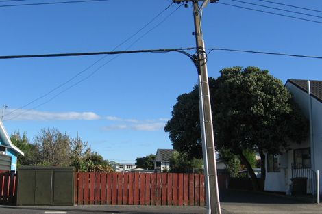 Photo of property in 10 South Street, Petone, Lower Hutt, 5012