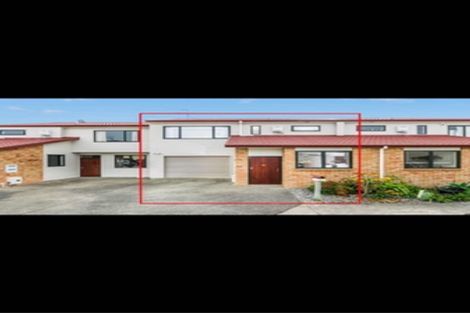 Photo of property in 25/22 Northcross Drive, Oteha, Auckland, 0632