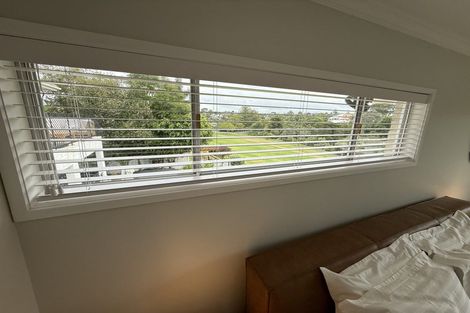 Photo of property in 13 Ellangowan Road, Waiake, Auckland, 0630