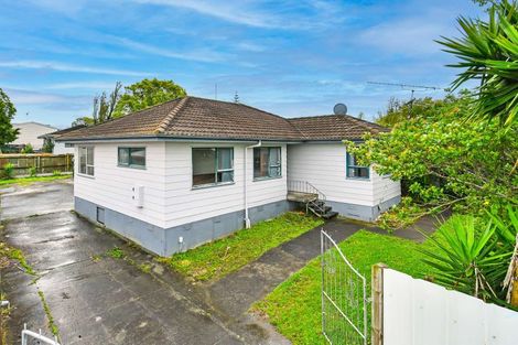 Photo of property in 37 Secretariat Place, Randwick Park, Auckland, 2105