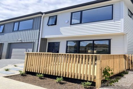 Photo of property in 48b Portadown Avenue, Pakuranga Heights, Auckland, 2010