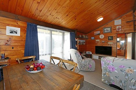 Photo of property in 16 Pohutukawa Drive, Opunake, 4616