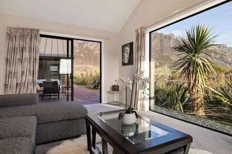 Photo of property in 24 Mckellar Drive, Jacks Point, Queenstown, 9371