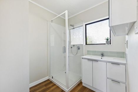 Photo of property in 20a Tahurangi Place, Spotswood, New Plymouth, 4310