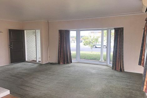 Photo of property in 11 Walworth Avenue, Pakuranga Heights, Auckland, 2010