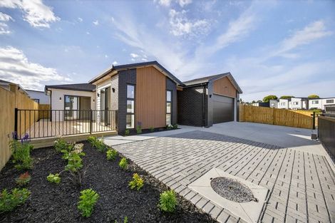 Photo of property in 10 Piko Road, Opaheke, 2113