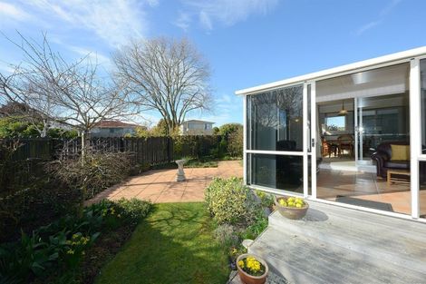 Photo of property in 51 Kent Lodge Avenue, Avonhead, Christchurch, 8042