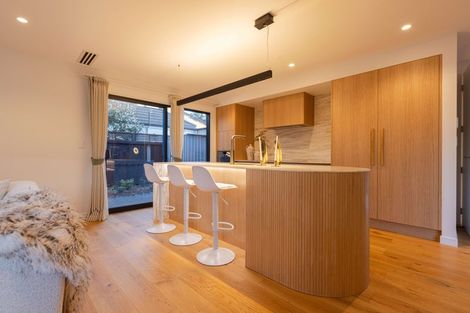 Photo of property in 4/146 Straven Road, Fendalton, Christchurch, 8014