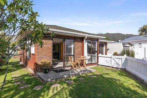 Photo of property in 29a Hardy Street, Waterloo, Lower Hutt, 5011