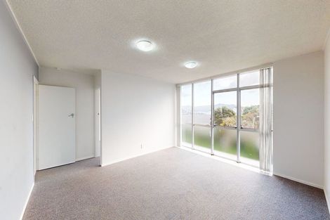 Photo of property in 23uc7 Rangitane Street, Maupuia, Wellington, 6022