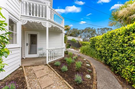Photo of property in 4 Hinemoa Terrace, Birkenhead, Auckland, 0626