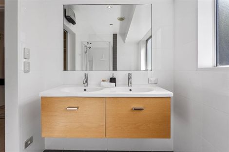 Photo of property in 70b Jeffreys Road, Fendalton, Christchurch, 8052