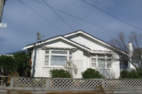 Photo of property in 240 Coutts Street, Rongotai, Wellington, 6022