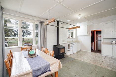 Photo of property in 565 Otautau Wreys Bush Road, Waikoura, Otautau, 9689