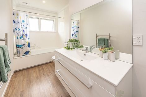 Photo of property in 26 Parkes Avenue, Saint Johns Hill, Whanganui, 4501