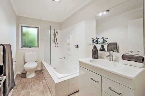 Photo of property in 2 Lightbody Lane, Wigram, Christchurch, 8042