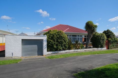 Photo of property in 14 Royal Crescent, Saint Kilda, Dunedin, 9012
