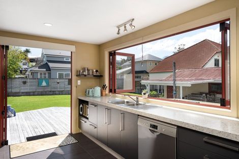 Photo of property in 21 Grace Road, Tauranga South, Tauranga, 3112
