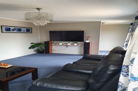 Photo of property in 29 Lydia Place, Kelvin Grove, Palmerston North, 4414