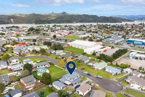 Photo of property in 10 Endeavour Close, Whitianga, 3510