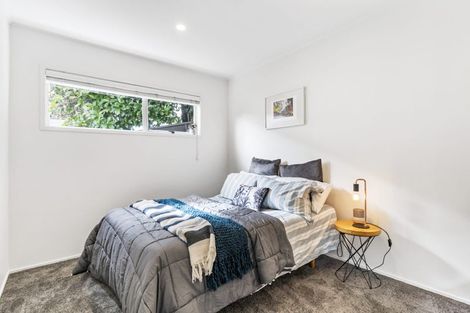 Photo of property in 92 Parr Terrace, Castor Bay, Auckland, 0620