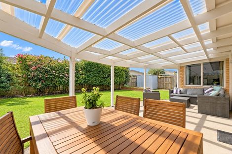Photo of property in 8 Evergreen Glade, Papamoa Beach, Papamoa, 3118