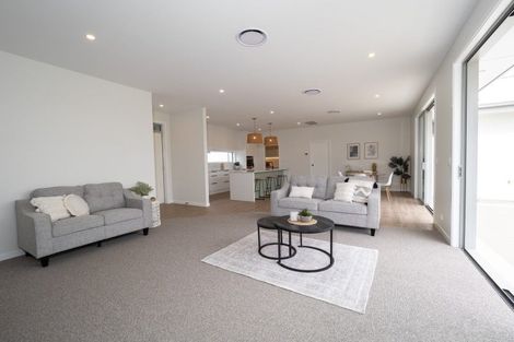 Photo of property in 8 Jag Way, Tinwald, Ashburton, 7700