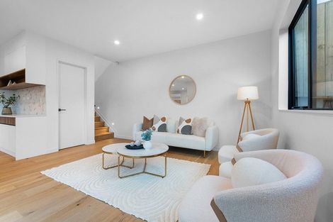 Photo of property in 41d Sunnynook Road, Forrest Hill, Auckland, 0620