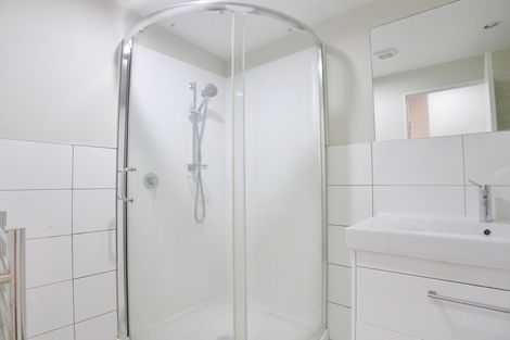 Photo of property in 9/45a Swanson Road, Henderson, Auckland, 0610