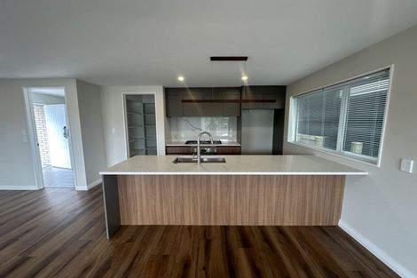 Photo of property in 5b Mander Place, Bucklands Beach, Auckland, 2012