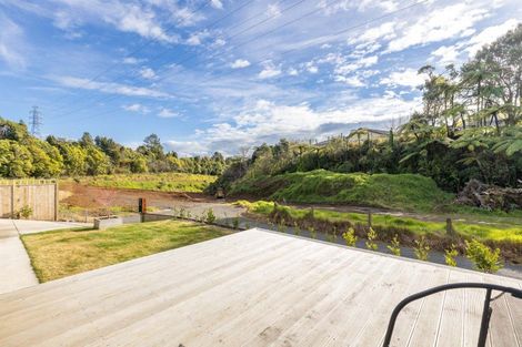 Photo of property in 23d Heta Road, Highlands Park, New Plymouth, 4312