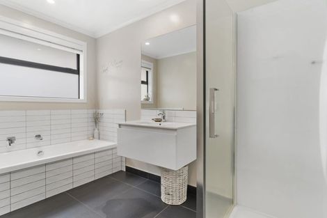 Photo of property in 7 Livingstone Drive, Papamoa Beach, Papamoa, 3118