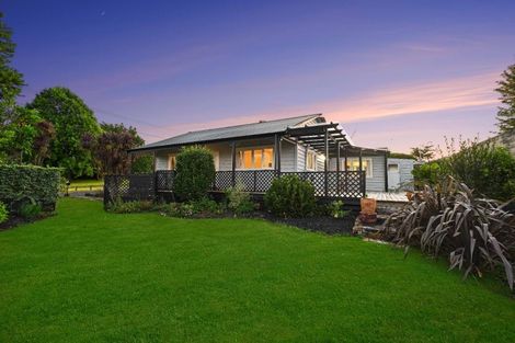 Photo of property in 15 Sillary Street, Hamilton East, Hamilton, 3216