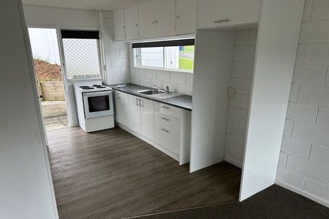 Photo of property in 2/1 Keldale Place, Forrest Hill, Auckland, 0620