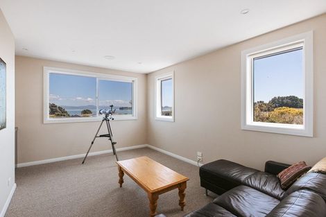 Photo of property in 5 Gellibrand Place, Omokoroa, 3114