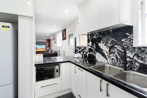 Photo of property in 6 Harris Street, Huntly, 3700