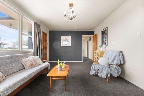 Photo of property in 15 Sunrise Avenue, Owhata, Rotorua, 3010