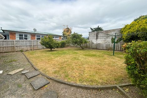 Photo of property in 77 Collins Road, Melville, Hamilton, 3206