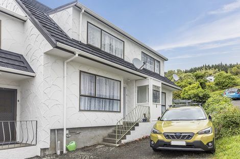 Photo of property in 2/29 Main Road, Tawa, Wellington, 5028