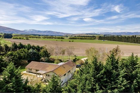 Photo of property in 533 Saint Bathans Loop Road, Cambrians, Omakau, 9377