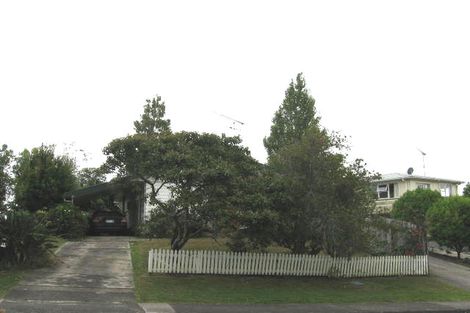 Photo of property in 15 Levesque Street, Birkdale, Auckland, 0626
