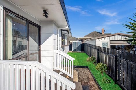 Photo of property in 106b Browns Road, Manurewa, Auckland, 2102
