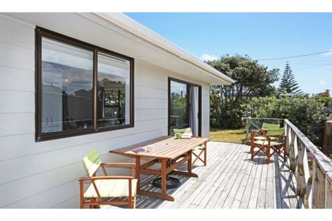 Photo of property in 22 Cordyline Road, Port Waikato, Tuakau, 2695