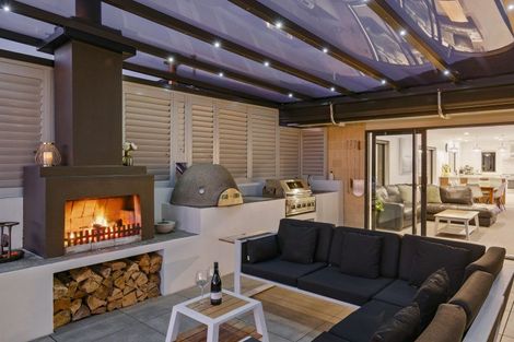 Photo of property in 10 Cottonwood Close, Paraparaumu Beach, Paraparaumu, 5032