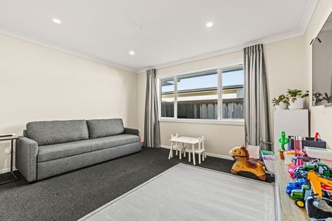 Photo of property in 56 Watkins Drive, Rangiora, 7400