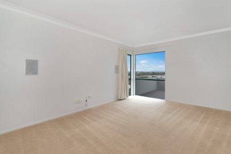 Photo of property in 22 Downing Place, Welcome Bay, Tauranga, 3112
