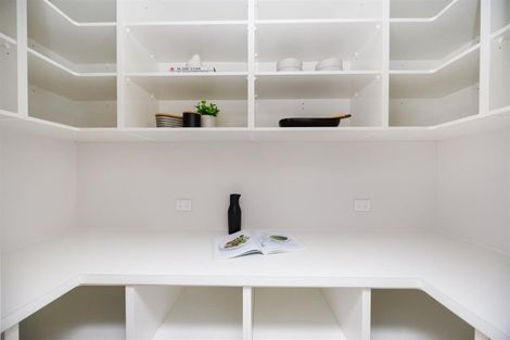 Photo of property in 166b Bridge Street, Bulls, 4818