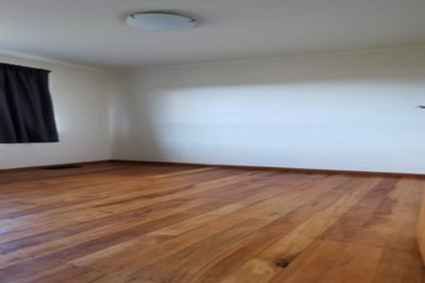 Photo of property in 14 Freyberg Place, Howick, Auckland, 2014