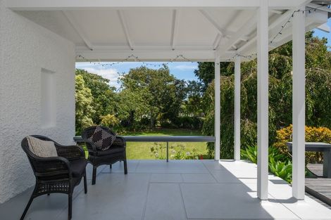 Photo of property in 11 Haronga Road, Inner Kaiti, Gisborne, 4010