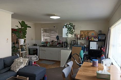 Photo of property in 31 Brixham Way, Newtown, Wellington, 6021